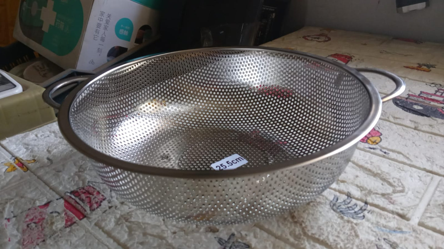 Stainless Steel Colander with Handle, Large Strainer Basket for Kitchen (25.5 cm)