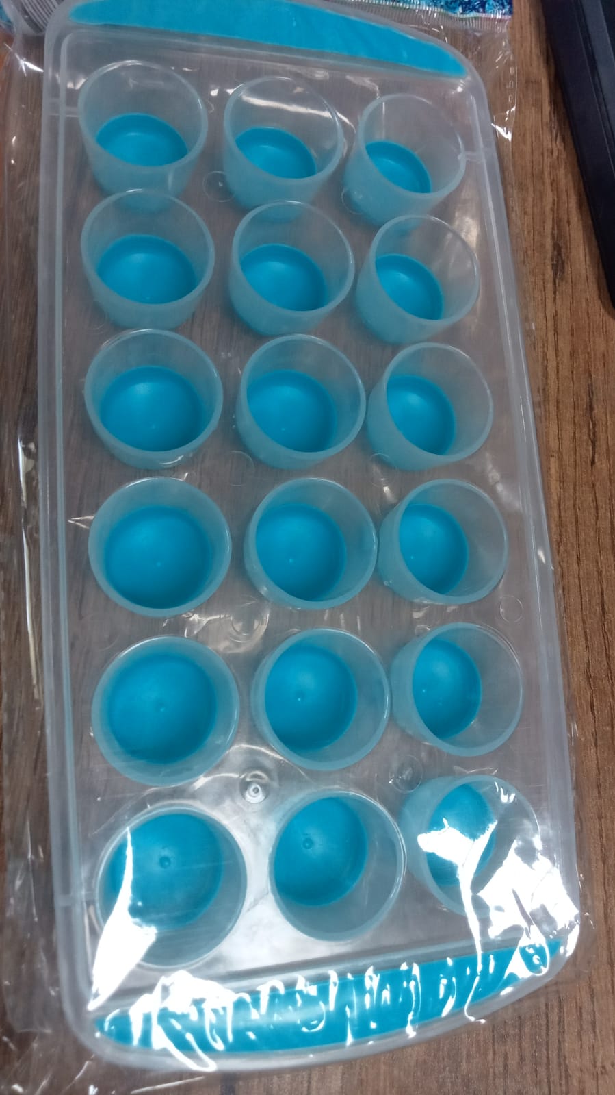 Smart Push  Out Round  Shape Mini Ice Cube Trays with Flexible Silicone Bottom | Round Shape Silicone Chocolate Mold Maker Ice Cube Tray Freeze Mold