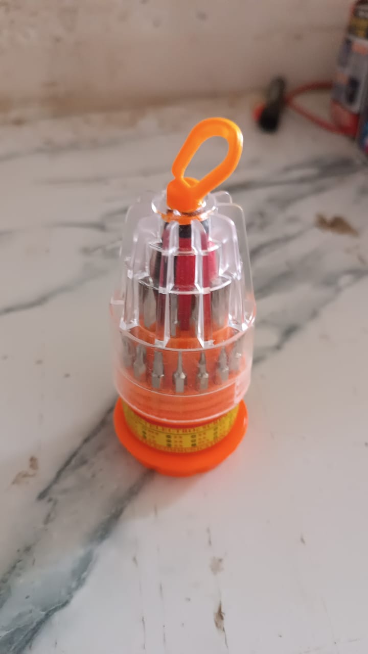 (SET OF 4PC) SCREWDRIVER SET, STEEL 31 IN 1 WITH 30 SCREWDRIVER BITS, PROFESSIONAL MAGNETIC DRIVER SET, B Grade